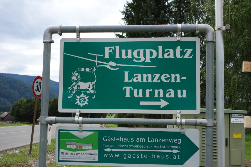 Flugplatzschild